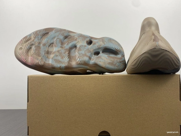 Adidas Yeezy Foam GY3969 Runner 0816